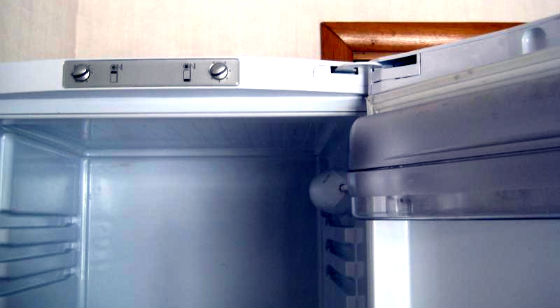 Перевесить двери холодильника в Солнечногорске | Вызов мастера по холодильникам на дом